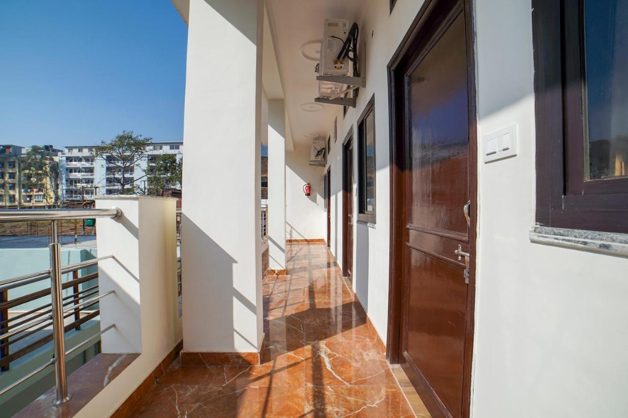Отель Oyo 67163 Anantham Residency Narendra Nagar Экстерьер фото