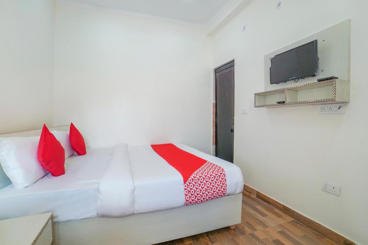 Отель Oyo 67163 Anantham Residency Narendra Nagar Экстерьер фото